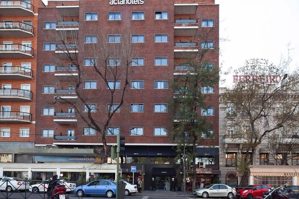 Hotel Acta Madfor 2