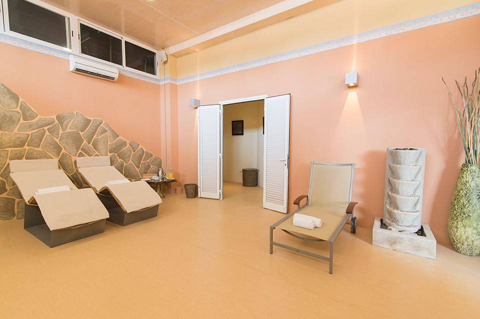 AzuLine Hotel Bergantín 5