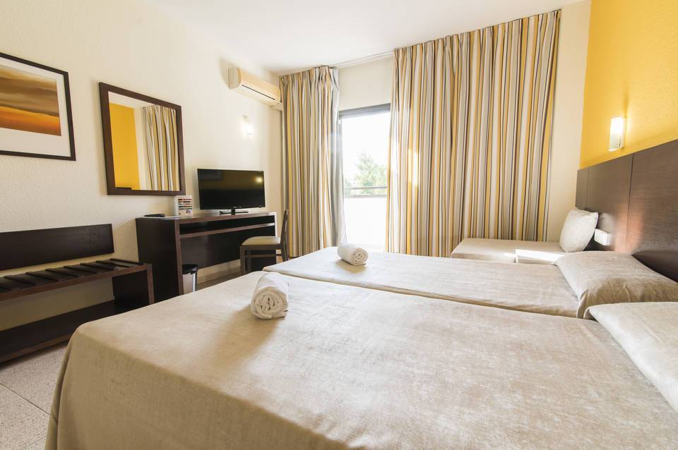 azuLine Hotel Mar Amantis & Mar Amantis II 3