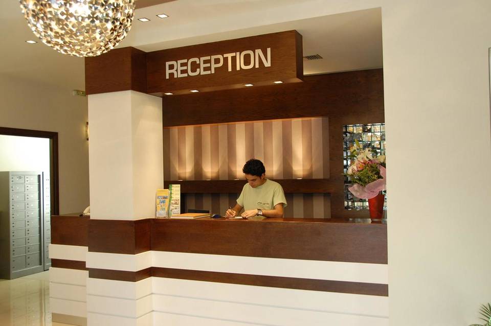 Oscar Hotel 4