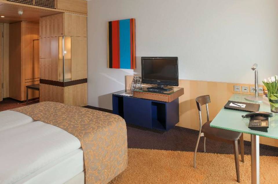 Hotel Dorint An der Messe Köln 3