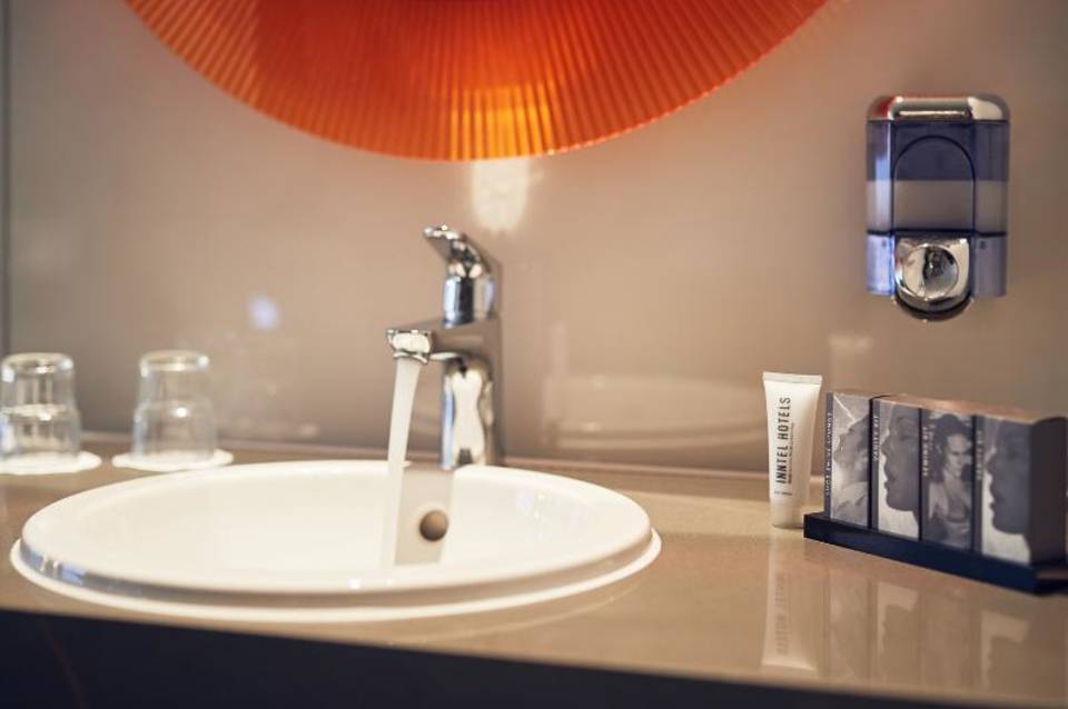 Inntel Hotel Amsterdam Centre  4