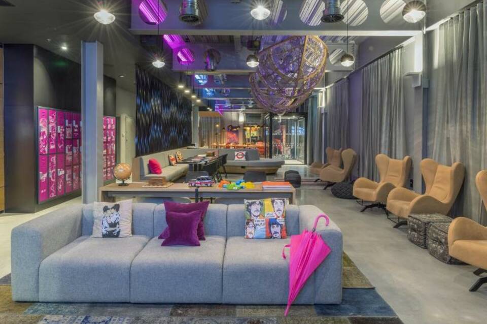 Moxy London Excel 5