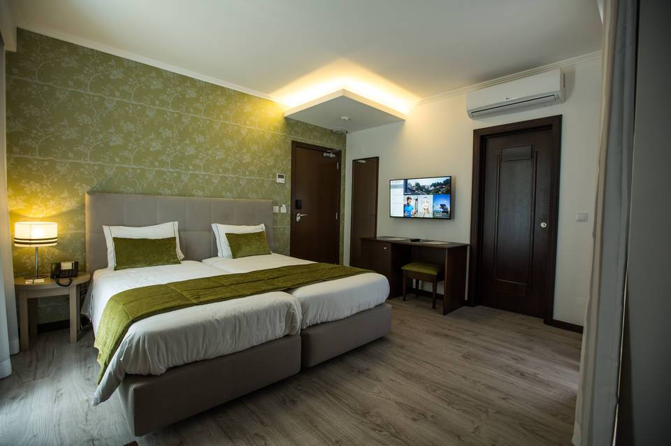 Santa Cruz Village Hotel 1