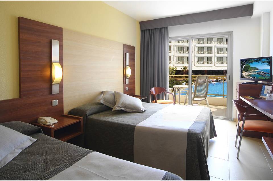 AQUA Hotel Aquamarina & SPA 3