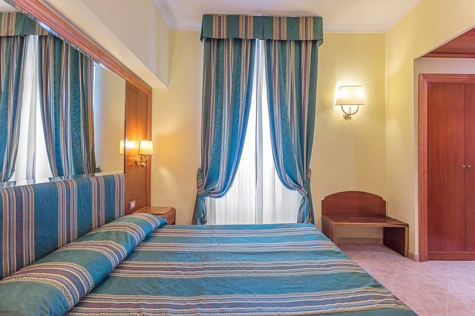 Hotel Lux 5