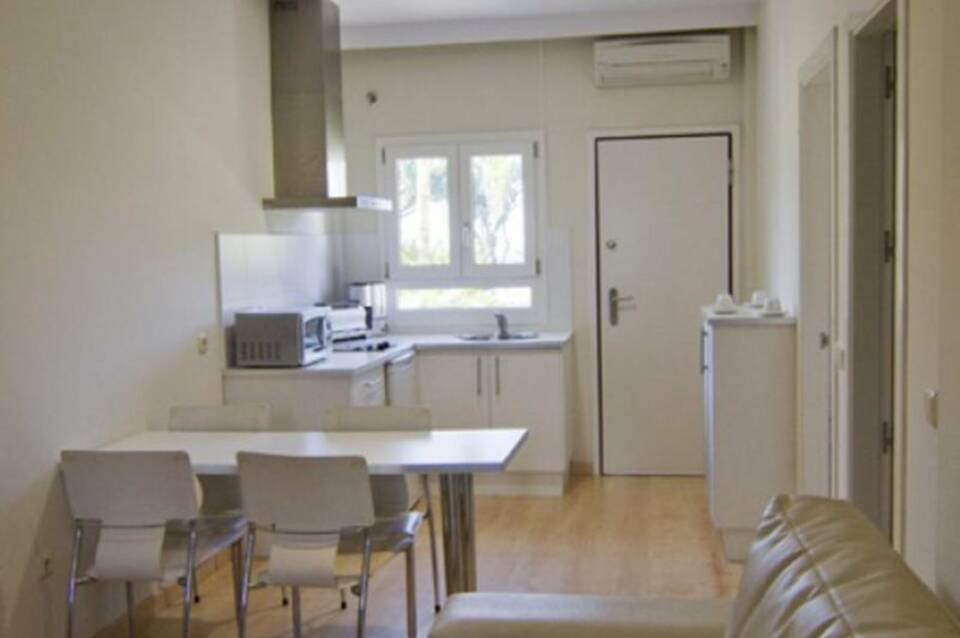 Novo Sancti Petri Aparthotel 1