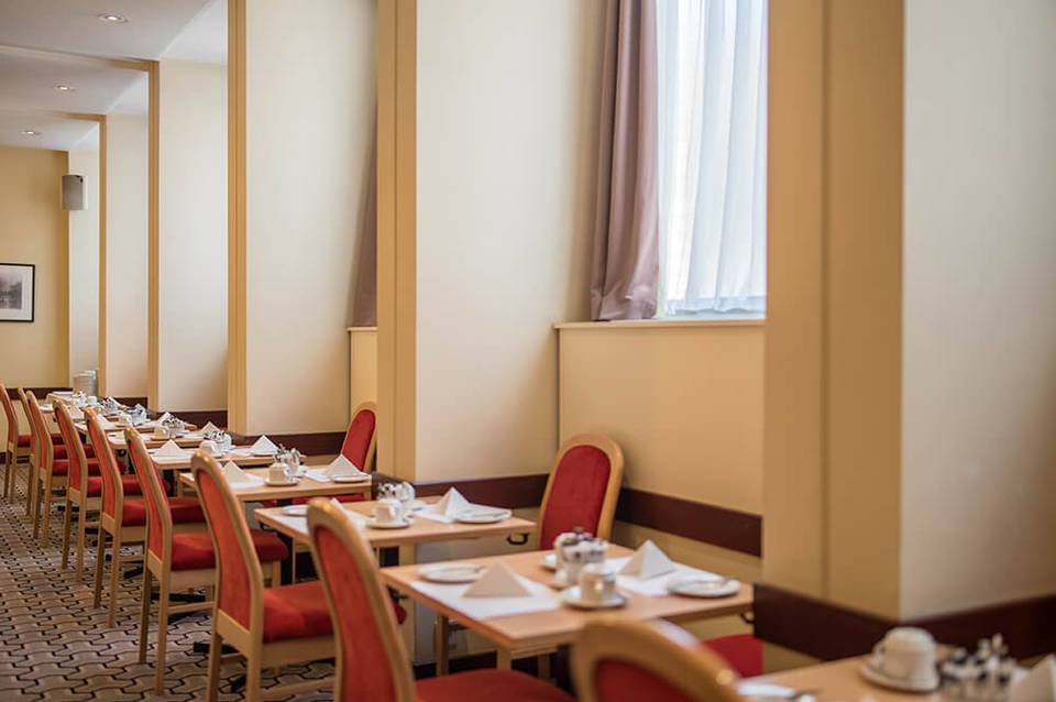 Lancaster Hall Hotel 4