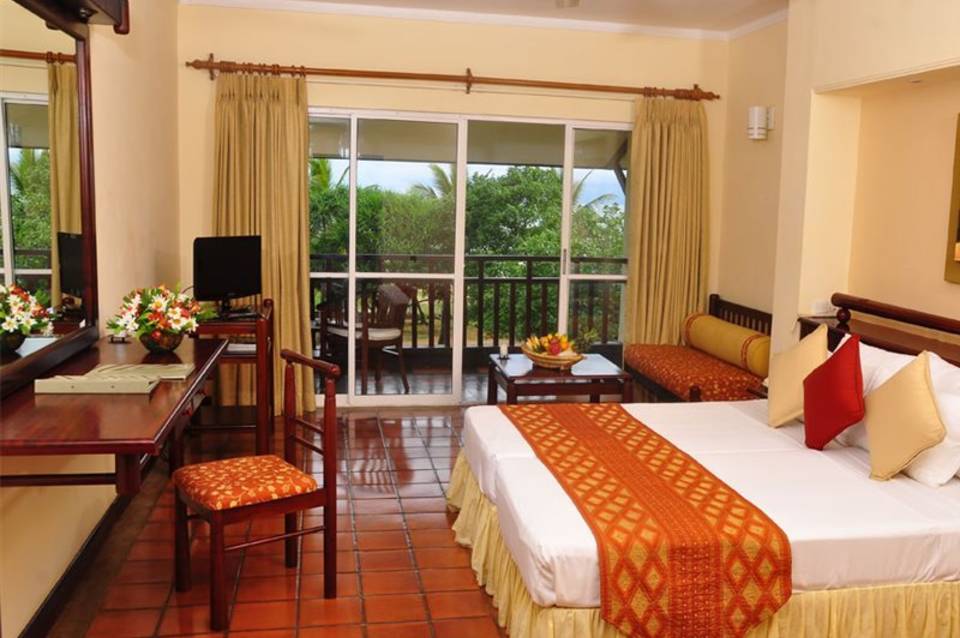 The Palms Hotel 3