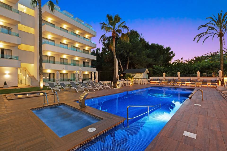 Hotel Apartamentos Metropolitan Juka Playa 4