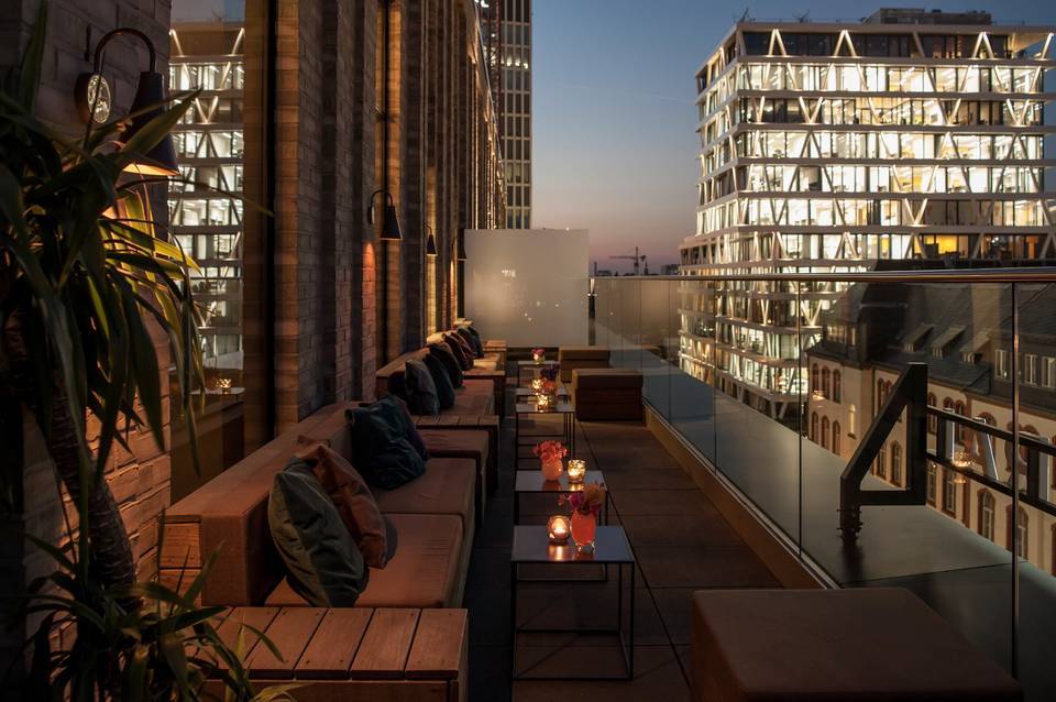 Hotel AMANO Grand Central 1