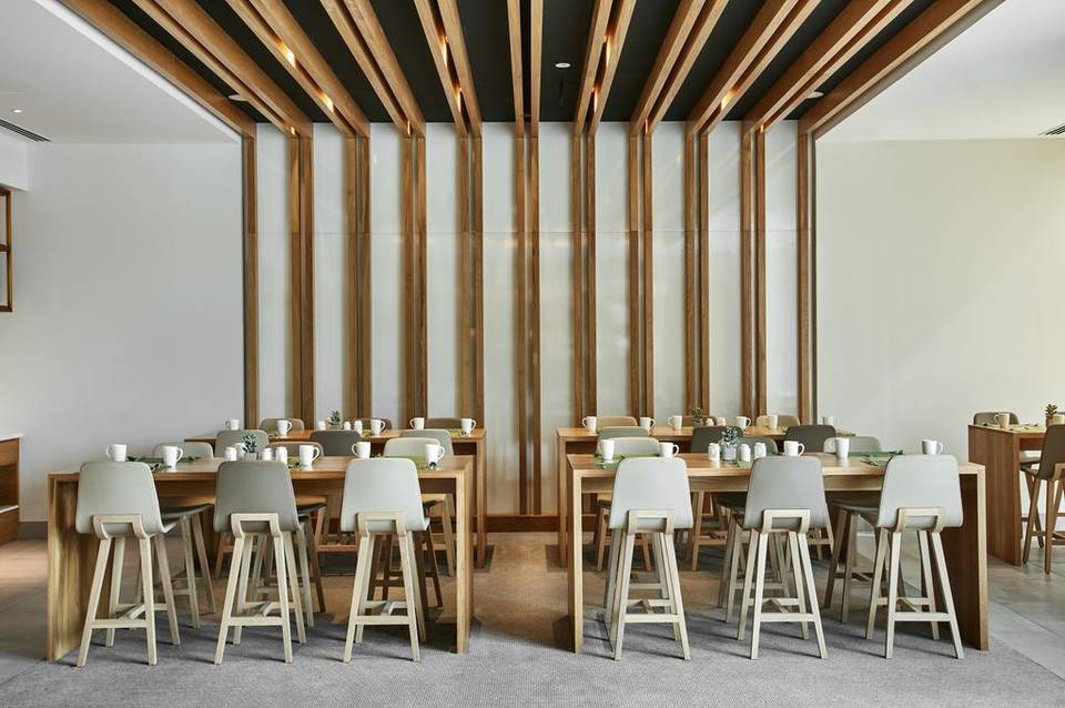Hilton Garden Inn Dubai, Mall Avenue 2