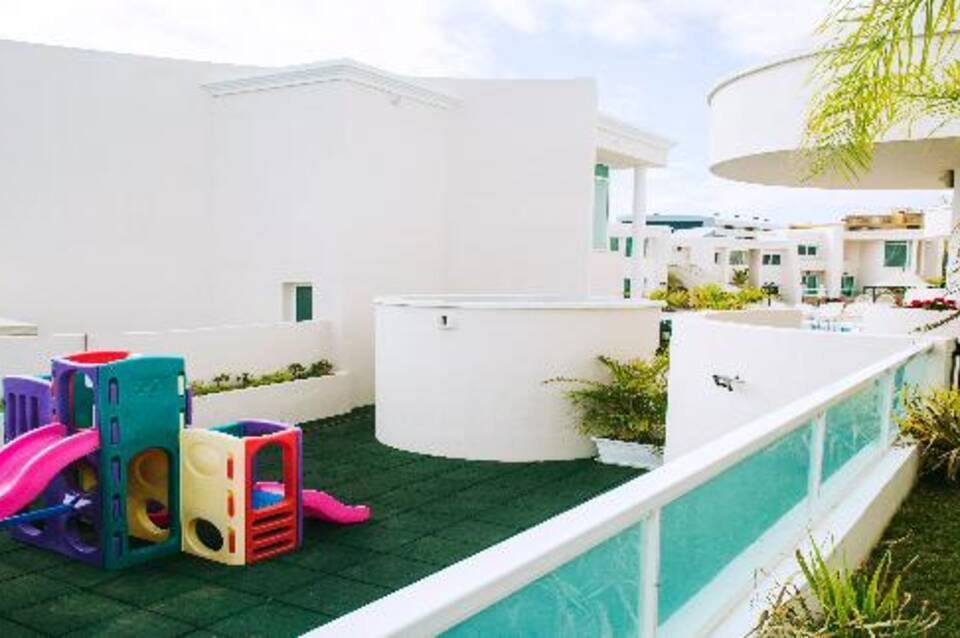 Flamingo Suites 2