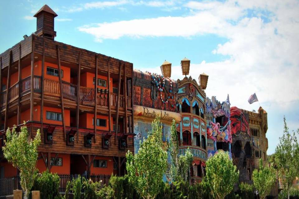 Pirates Village Apartments 1