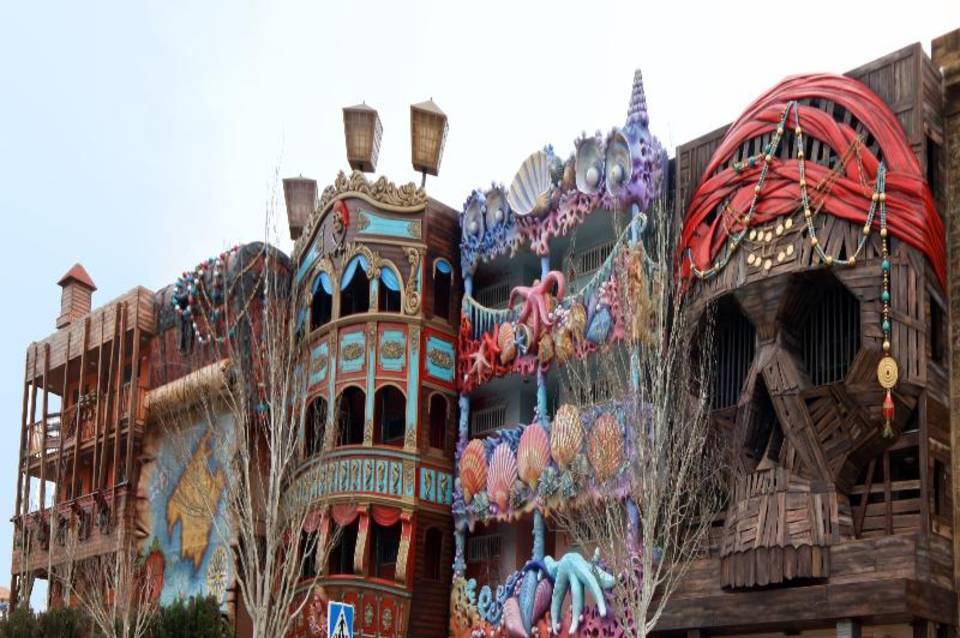Pirates Village Apartments 2