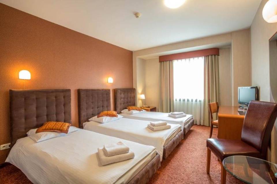 Hotel H12 3
