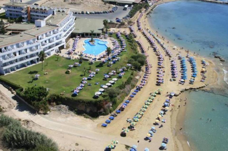 Corallia Beach Hotel Apartments 1