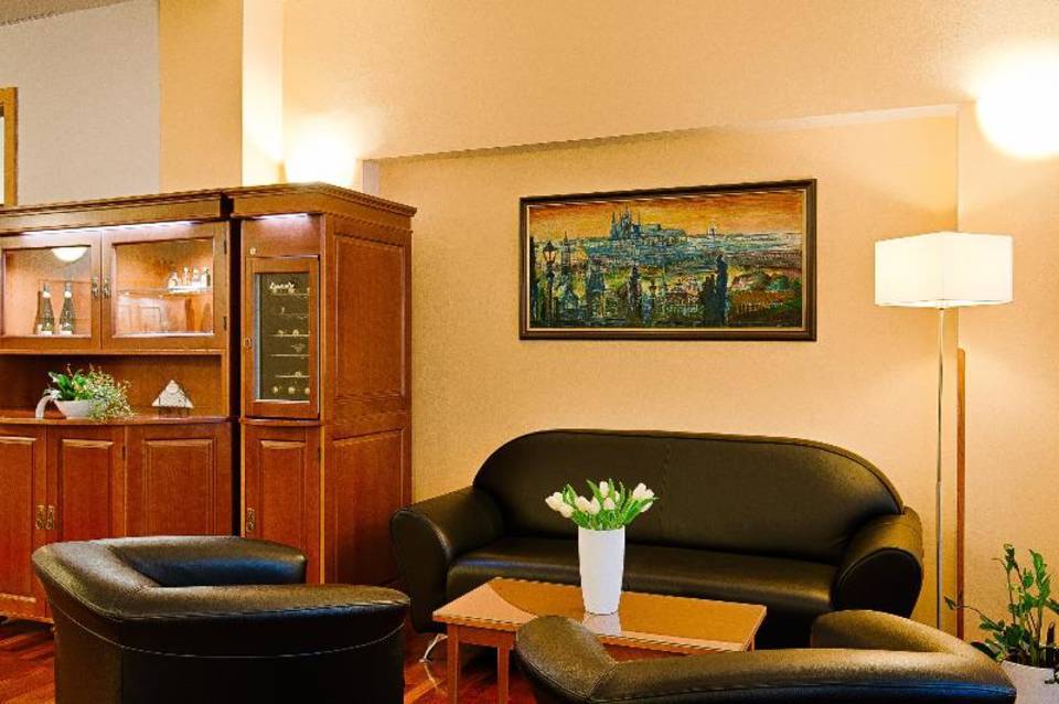 Hotel Cloister Inn 4