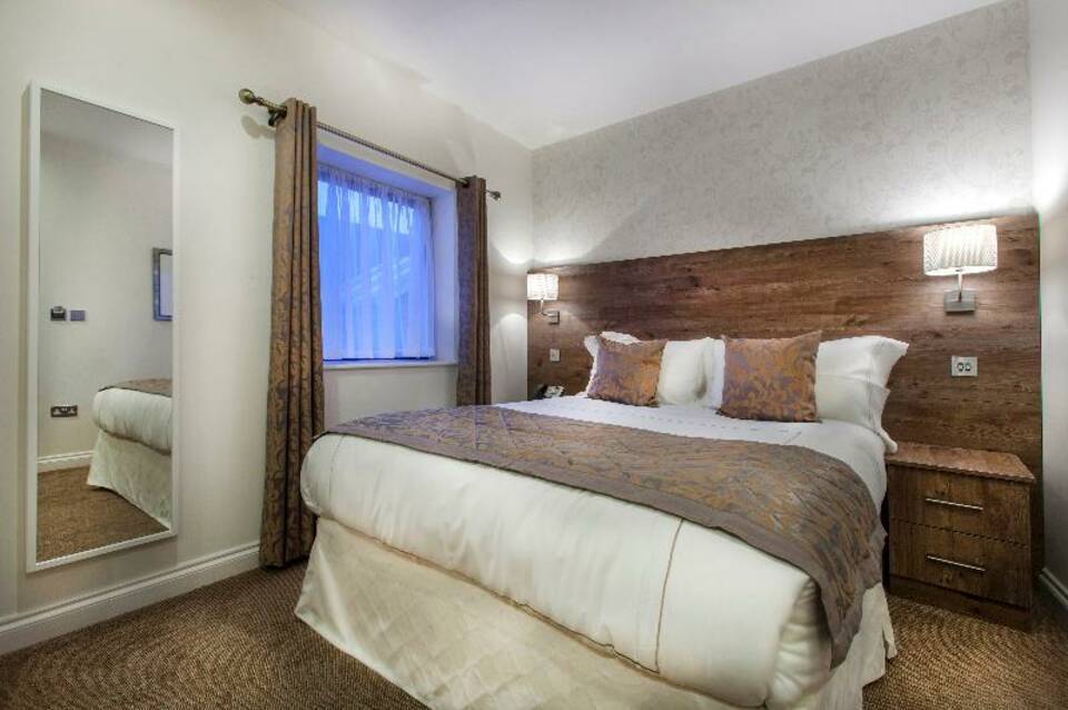 Hotel Shepherd Bush London 1