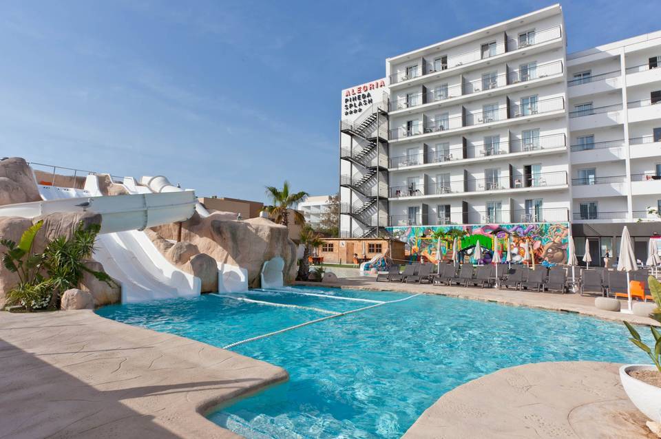 FERGUS Club Pineda Splash 1