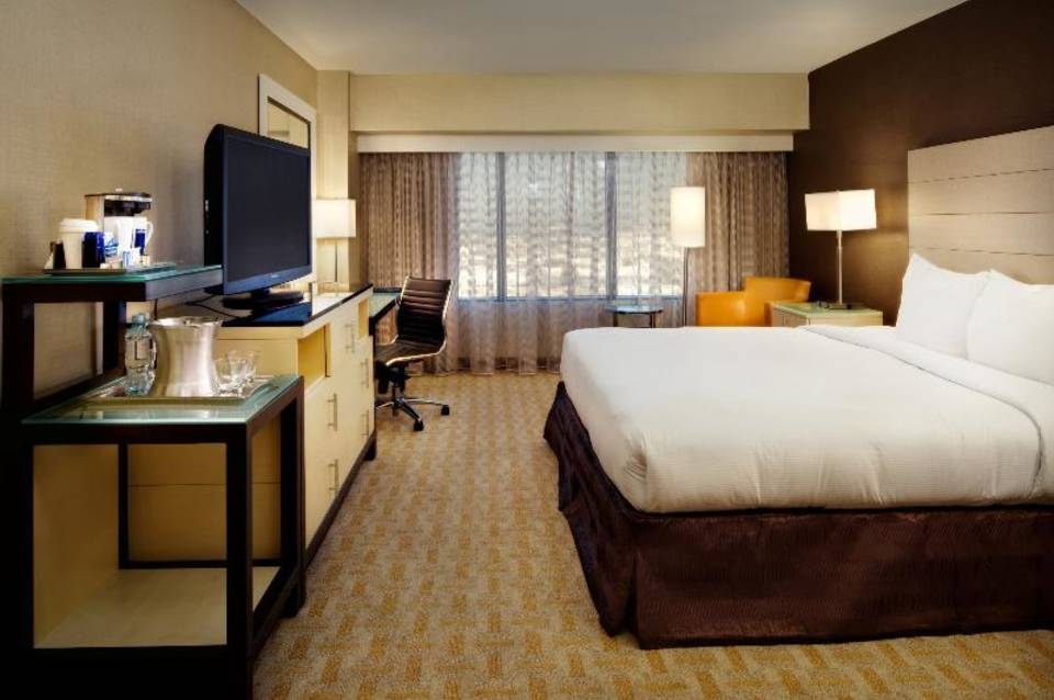 Hilton Los Angeles Airport 1