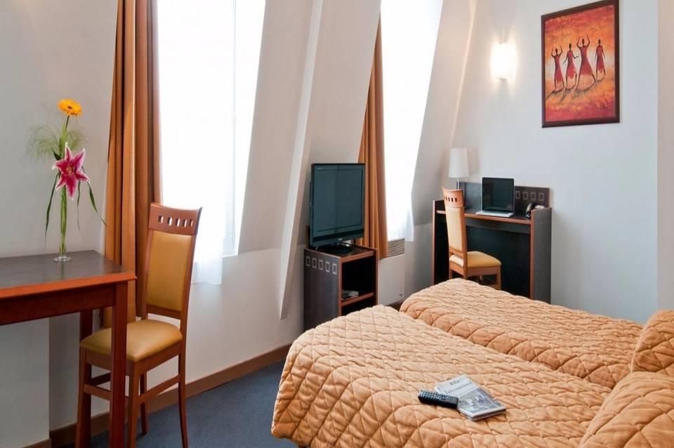 Adagio access Paris Philippe Auguste 2