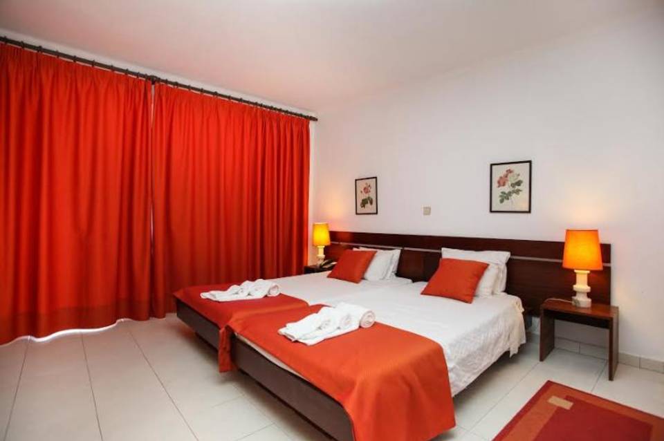 Aparthotel Barracuda 1