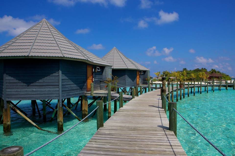 Komandoo Island Resort & Spa 1
