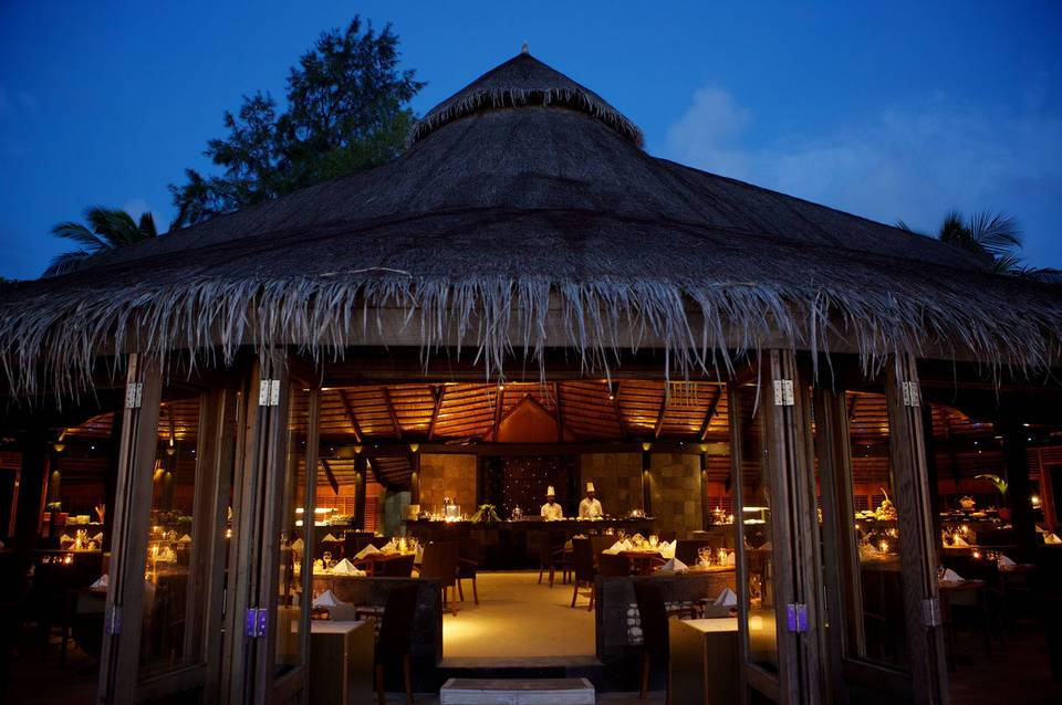 Komandoo Island Resort & Spa 3