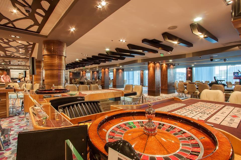 International Hotel Casino & Tower Suites 2