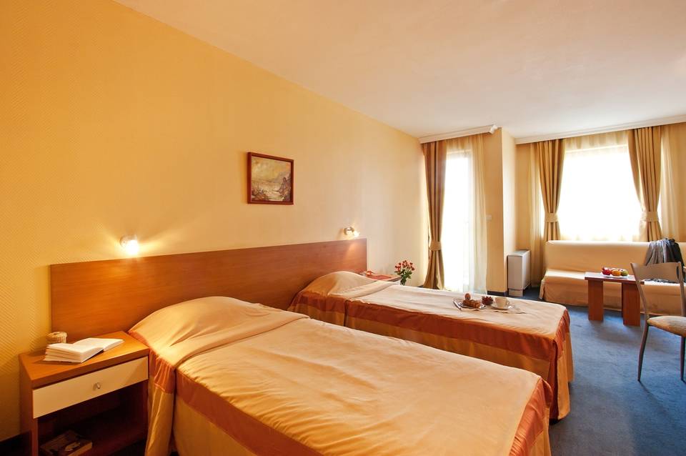 Saint George Hotel & Medical Spa 5
