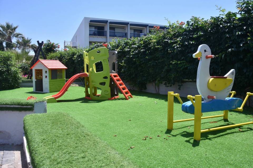 Kalia Beach Hotel 3