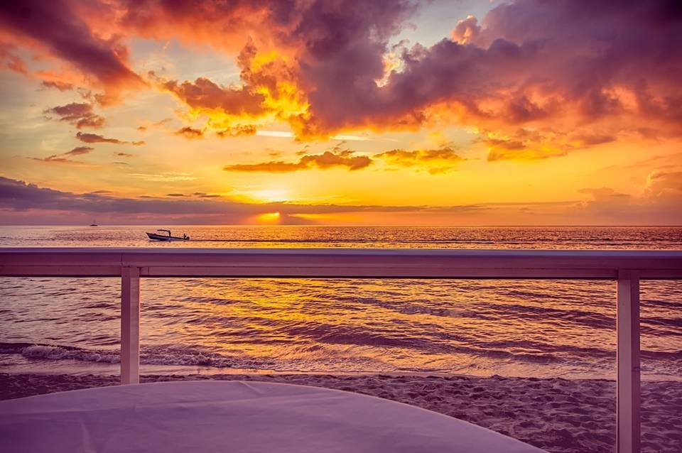 Travellers Beach Resort 1