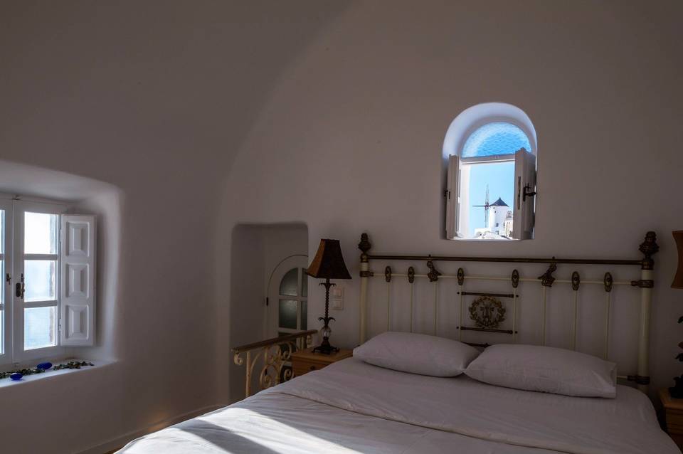 Oia Castle Luxury Suites 4