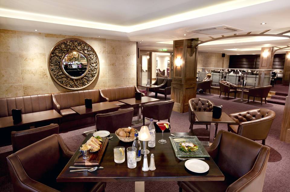 Academy Plaza Hotel 3
