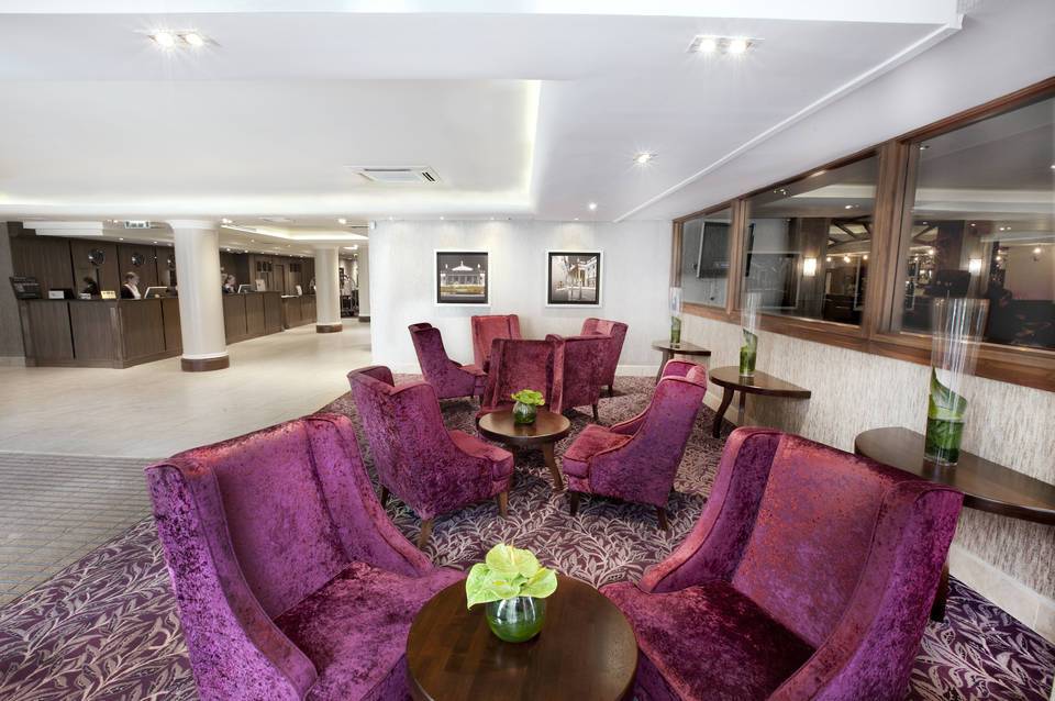Academy Plaza Hotel 4