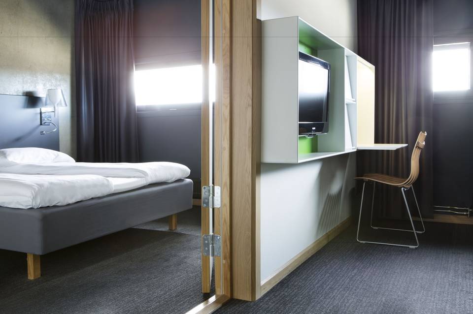 Comfort Hotel Runway 3