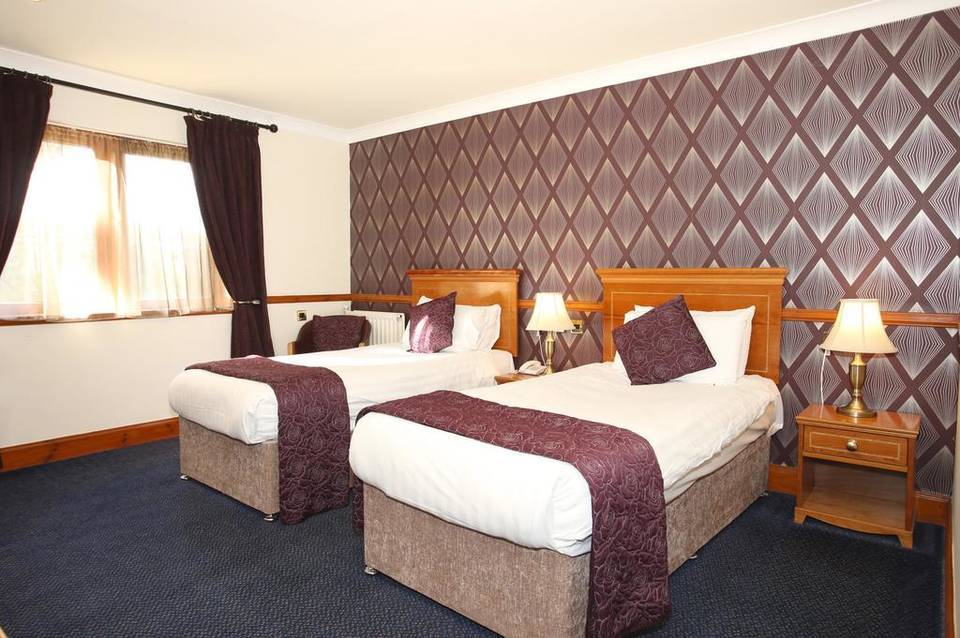 Best Western Woodlands Hotel 3
