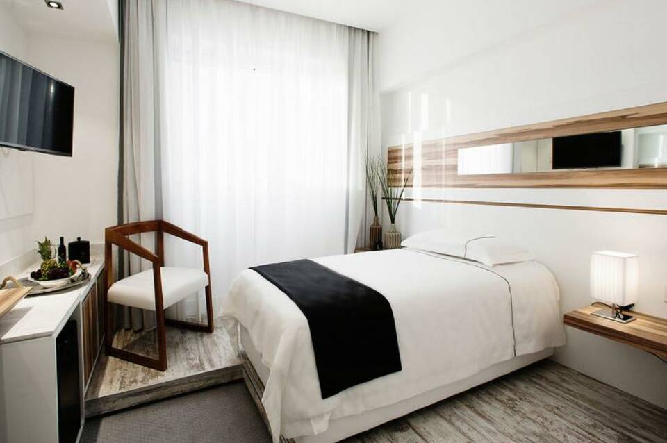 The Ciao Stelio Deluxe Hotel 2