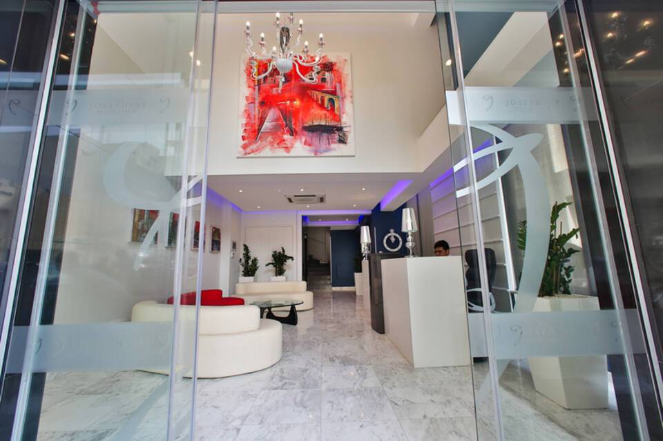 The Josephine Boutique Hotel 4