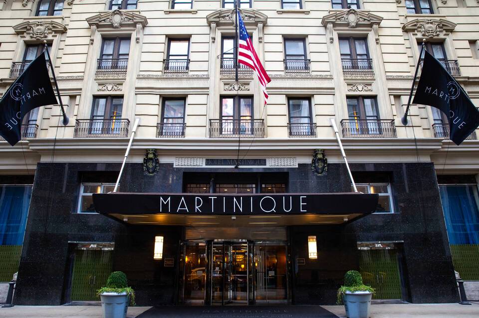 Martinique New York on Broadway, Curio Collection by Hilton 5