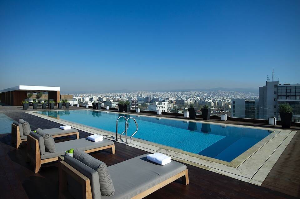 The Met Hotel 1