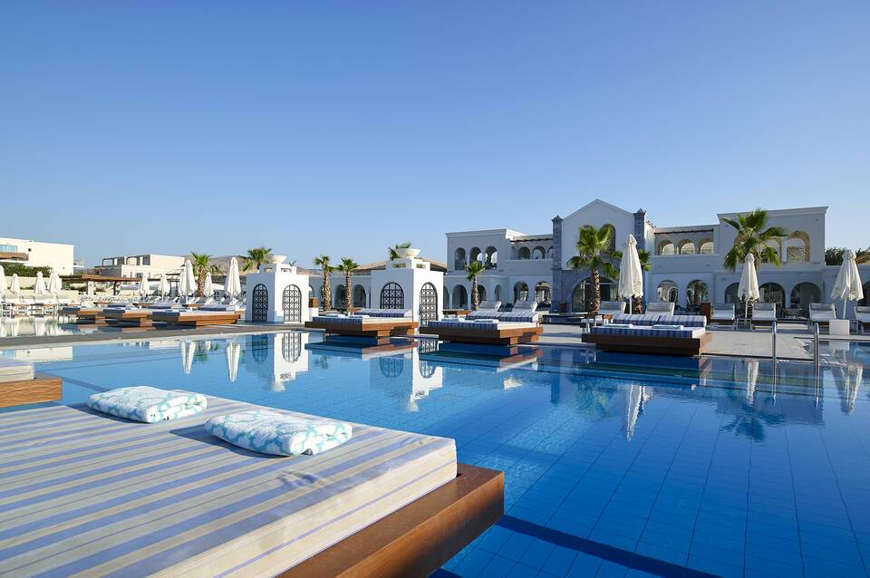 Anemos Luxury Grand Resort 1
