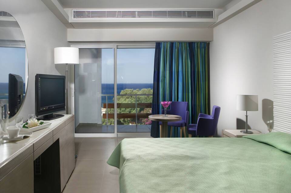 Eden Roc Resort Hotel 3