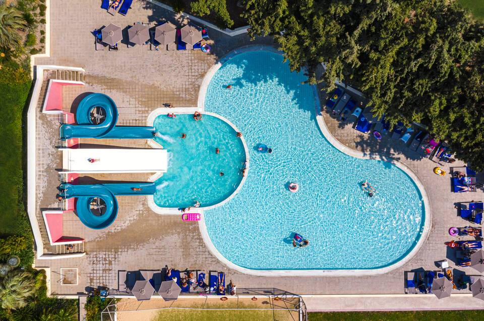 Eden Roc Resort Hotel 5