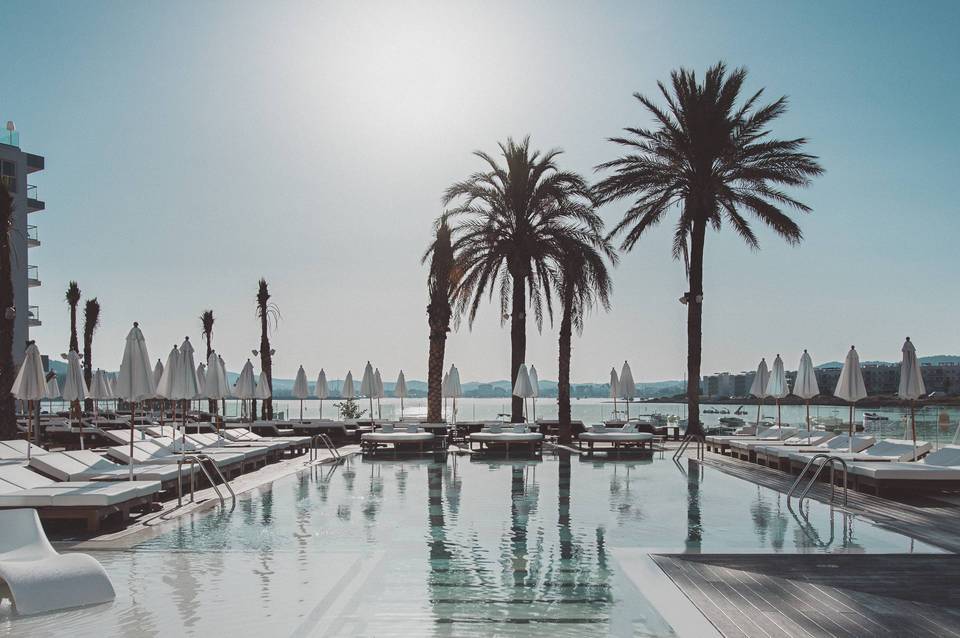 Amare Beach Hotel Ibiza inkl. Mietwagen 1
