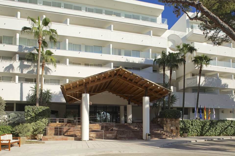 Iberostar Waves Cristina 2