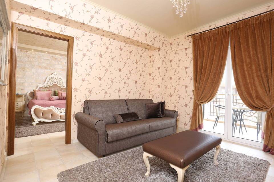 Achtis Hotel 1