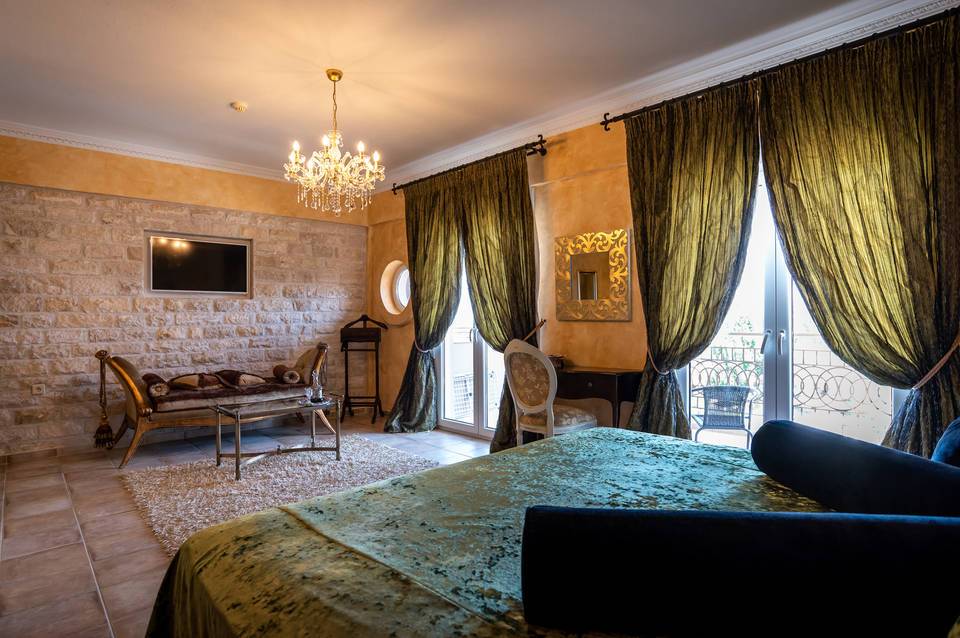 Achtis Hotel 3