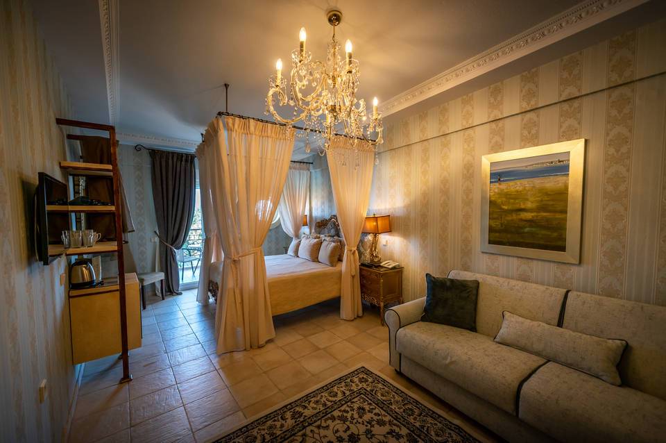 Achtis Hotel 5